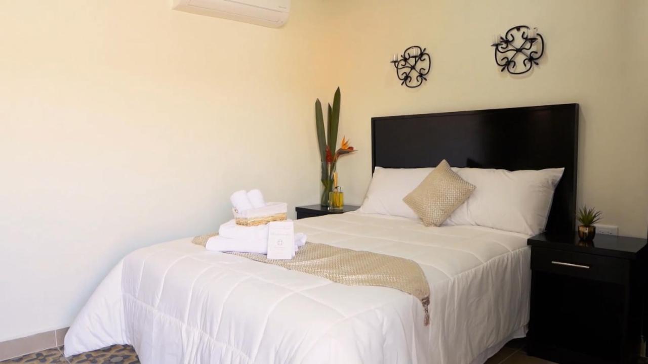 Hotel Recuerdos Valladolid  Bagian luar foto