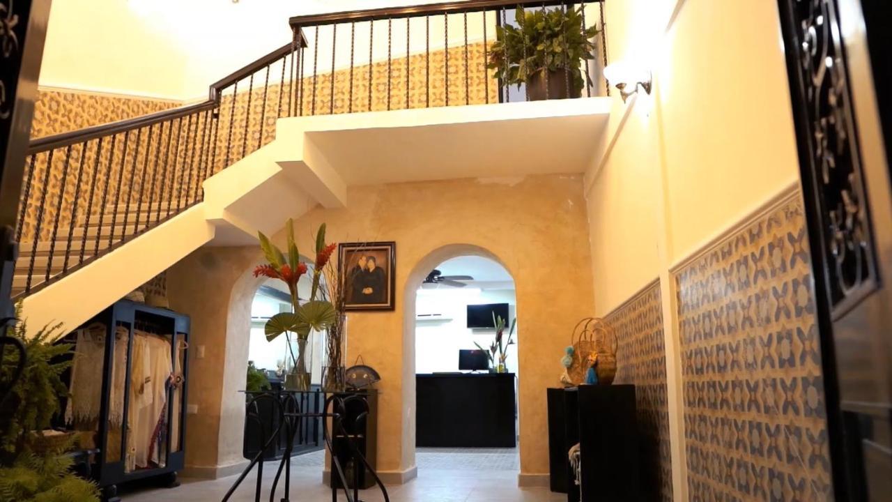 Hotel Recuerdos Valladolid  Bagian luar foto